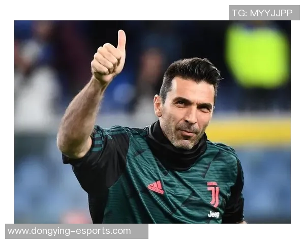 李华逆袭之路:从草根到世界足球巅峰的传奇故事 李华逆袭之路:从草根到世界足球巅峰的传奇故事