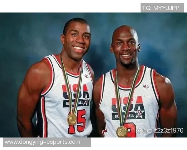 足球四大球星是谁及他们的传奇故事与影响力解析 足球四大球星是谁及他们的传奇故事与影响力解析